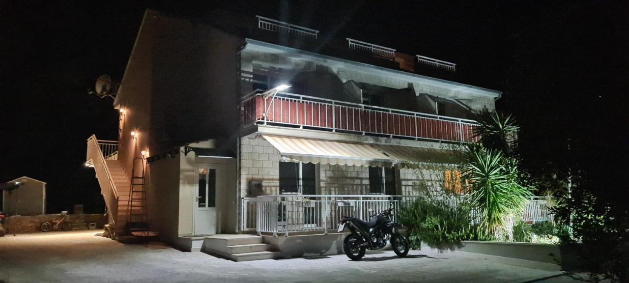 Luxury Apartments Oasis Lumbarda Dış mekan fotoğraf