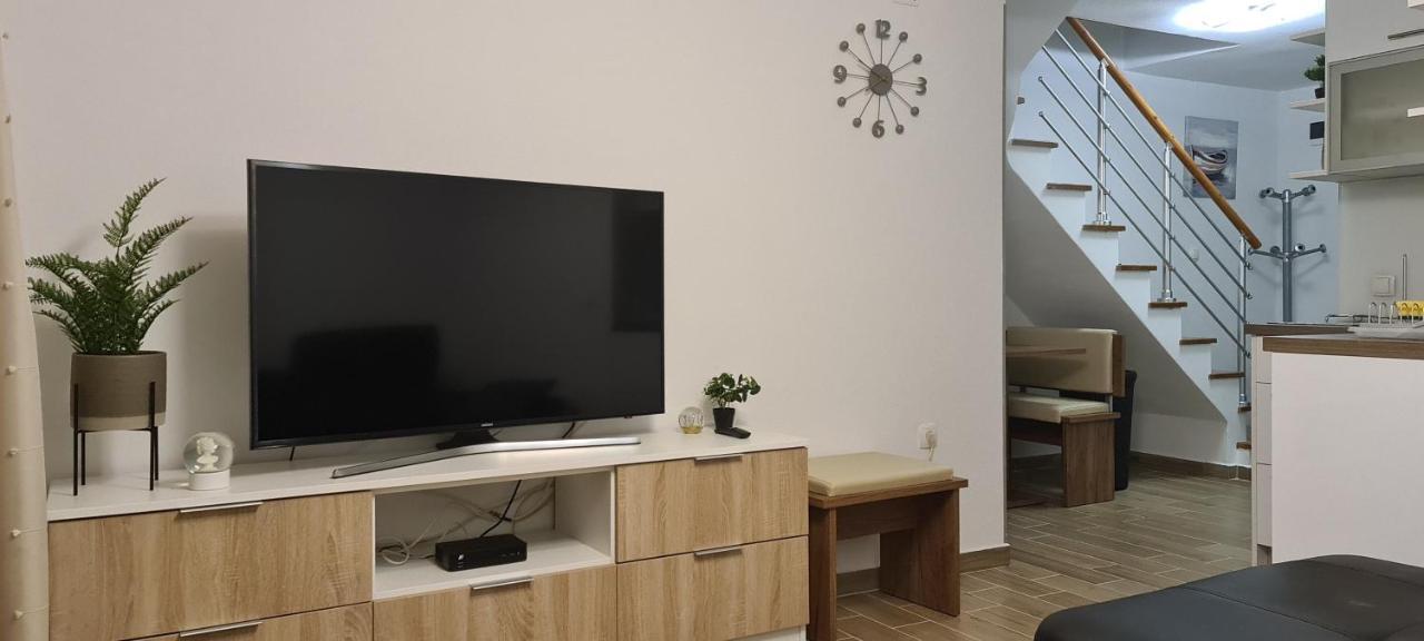 Luxury Apartments Oasis Lumbarda Dış mekan fotoğraf